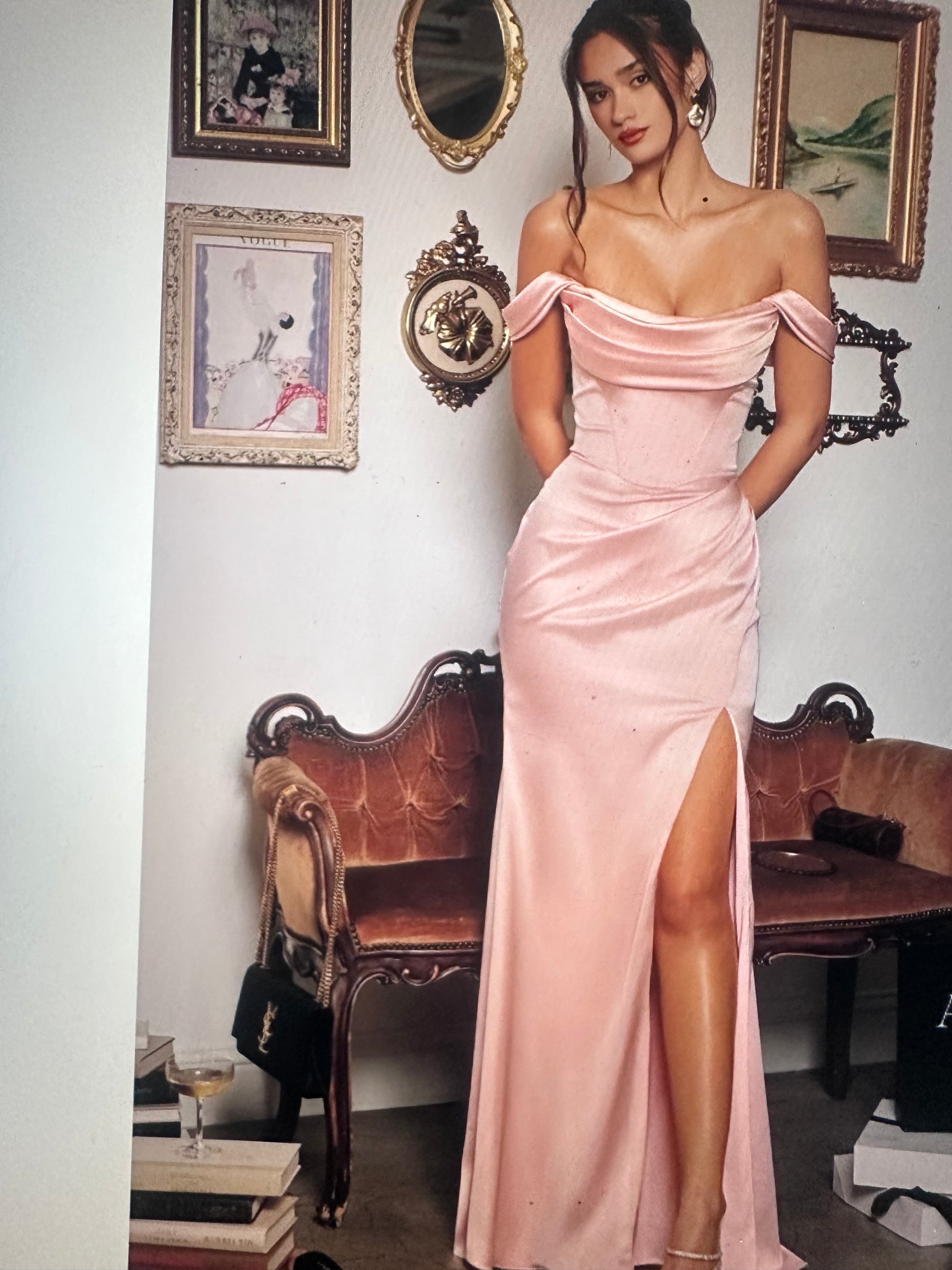 Stretch satin with smooth lining